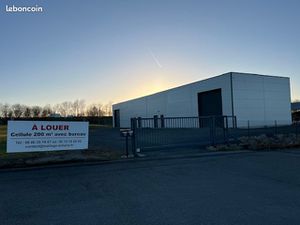 A louer local artisanal ou de stockage