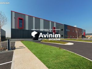 Entrepôt 6233 m² Le Thillay