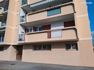 Bel appartement dans une résidence avec ascenseur
