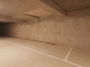 Place parking sécurisée