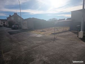 Terrain Stockage ou Projets