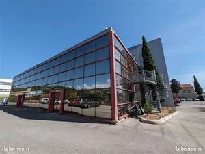 Bureau médical de 30m2