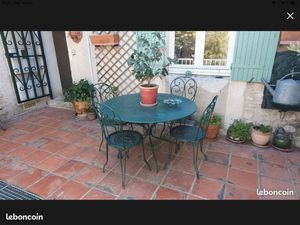 T3 meublé atypique en duplex avec terrasse – Secteur Place Séverine (Nîmes)