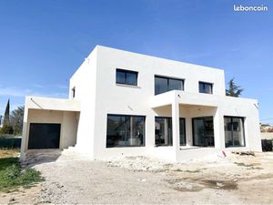 Maison 9 pièces Beauvoisin