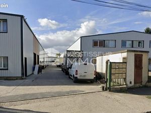 Local d'activité 250 m²