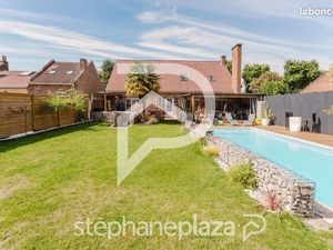 Maison 10 pièces 257 m²