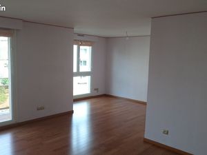 COLMAR GRAND F3 avec cuisine équipée et garage