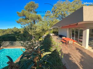 Villa 6 pièces 210 m²