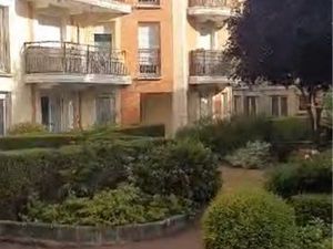 À louer F1 meublé résidence privée