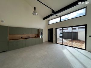 Loft 3 pièces 70 m²