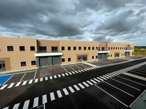 Local d'activité 3 602 m²