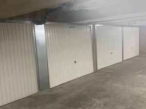 ◊? Box fermé – Stationnement & Stockage – Sainte-Foy-lès-Lyon