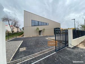 Local commercial 493 m²