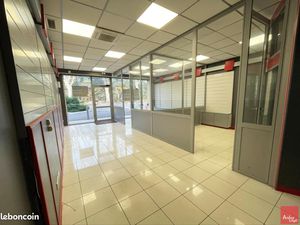 Local commercial 73 m²