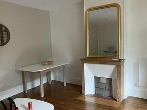 LOUE T2 MEUBLE - Coeur de ville mais au calme - tramway