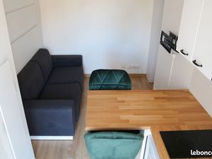 Charmant studio métro Hoche