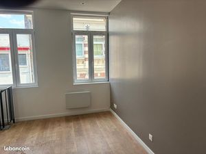 T2 inversé refait à neuf - 35m2 - Lille Fives