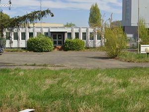 Local commercial 200m² fort passage (A Rafraichir)