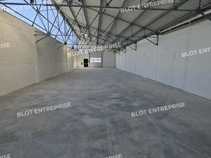 Local d'activité 300 m²