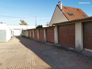 Grand box fermé Sarcelles