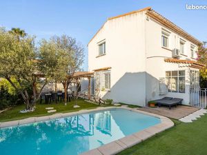 Appartement 6 pièces 197 m²