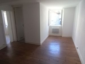 Location maison de village T3