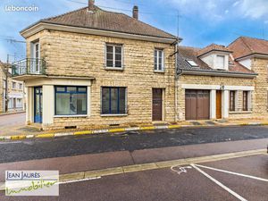 Maison 8 pièces 206 m²