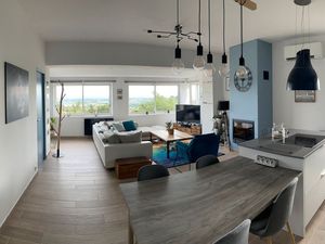 Appartement T3 rénové RARE A LA LOCATION +jardin privatif + vue unique