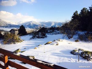 ? 96 m2 pour cet appartement d’angle à 3 faces dans chalet ?Terrain arboré 1 2 ha ? 3 ou 4