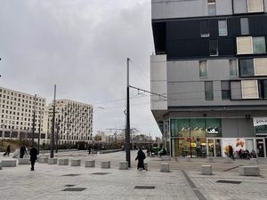 Vends fond de commerce 300 m² - 80 000