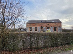 Magnifique maison avesnoise située à Féron