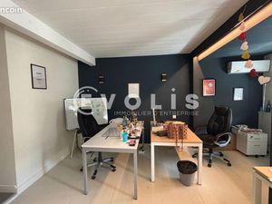Bureaux 194 m²