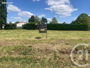 Terrain 1 009 m² Commequiers