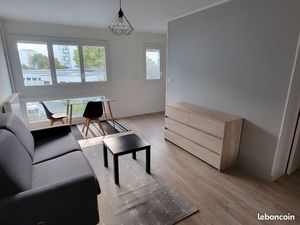 Studio meublé très lumineux