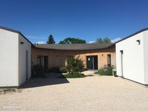 Bureau lumineux à louer – 15 m² – ECOSITE Eurre (26400)