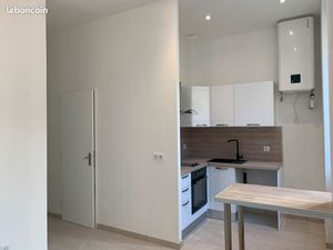 T1 rénové Jean Macé - Lyon 7ème