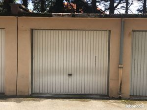 Garage à louer