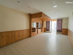 Local 33 4m2 Hyper centre Romans