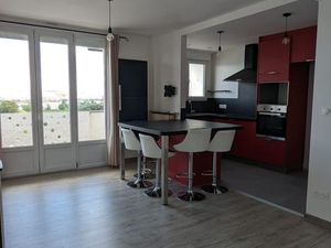 Auxerre - appartement f2 avec balcon