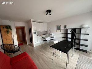 Studio Meublé 29m² – Esplanade – Face Université – Balcon & Parking