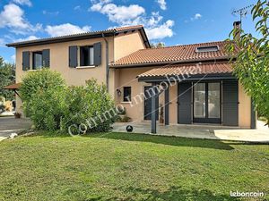 Villa 8 pièces 157 m²