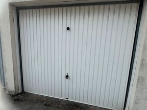 Garage à louer