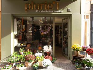 ◊ à louer – local commercial – rue des halles  mantes-la-jolie