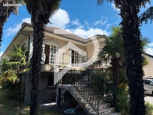 Maison 7 pièces 274 m²