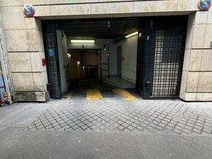 Parking a vendre Paris 10