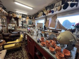 Commerce divers 131 m²