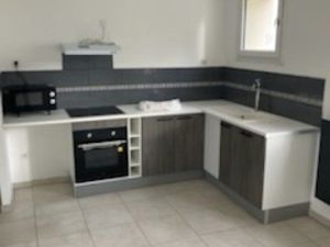 Location type deux dans une petite résidence calme