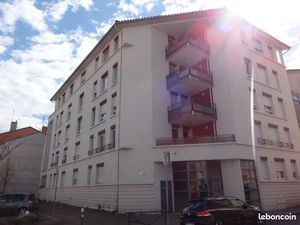 Appartement tout équipé 3 pièces  63 M2 avec Balcon et garage (Box) à Villeurbanne