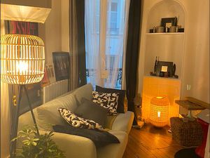 Studio 30m2 meublé refait à neuf avec balcon et parking