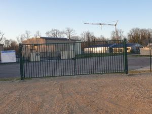 Terrain Z-A ARCELOT pour stockage matériels  matériaux  véhicules